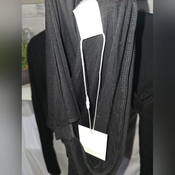 Mangopop Black Mock Neck Long Sleeved Buttery Soft Bodysuit, SIZE Large - Picture 3 of 3